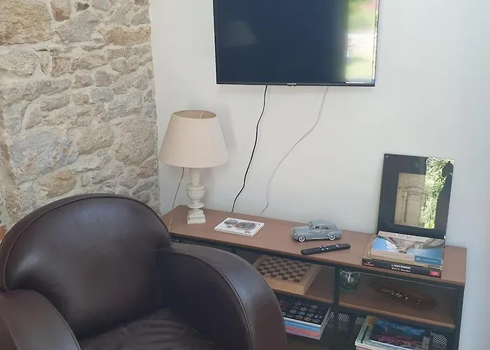 Maison De Charme Avec Jardin-calme- Fibre