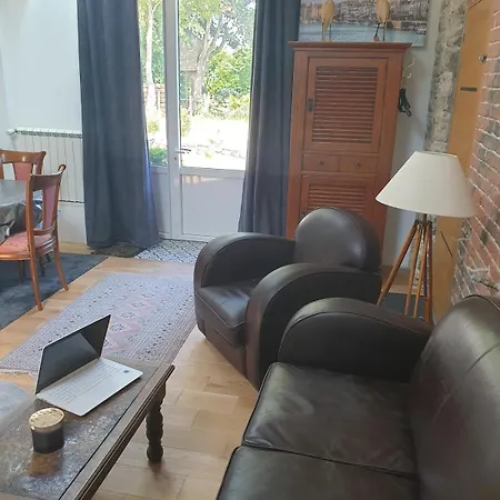 Maison De Charme Avec Jardin-calme- Fibre *