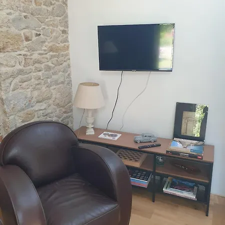 Maison De Charme Avec Jardin-calme- Fibre